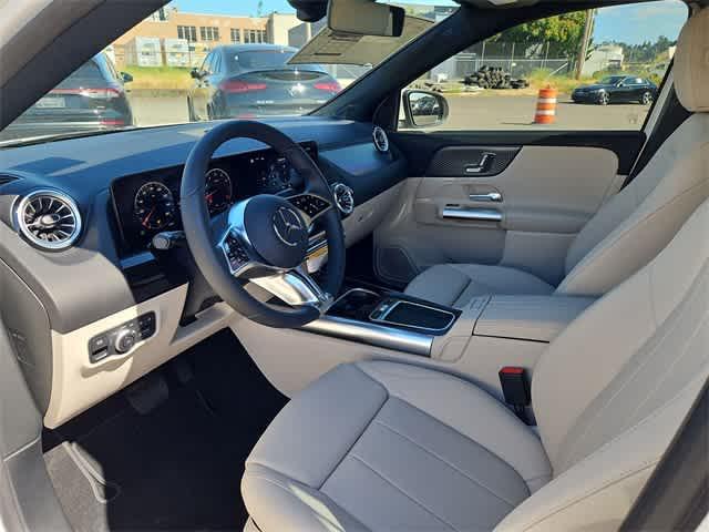 new 2025 Mercedes-Benz GLA 250 car, priced at $47,650