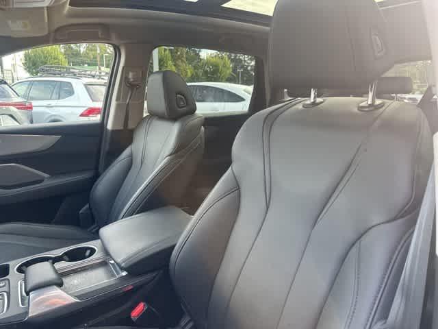 used 2024 Acura MDX car, priced at $35,988