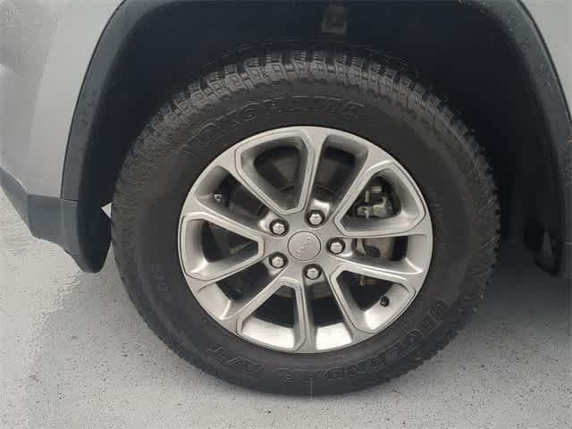 used 2016 Jeep Grand Cherokee car, priced at $13,494