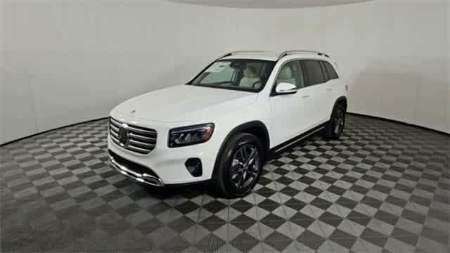 used 2025 Mercedes-Benz GLB 250 car, priced at $44,500
