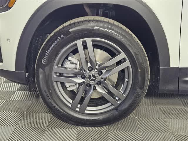 used 2025 Mercedes-Benz GLB 250 car, priced at $44,500