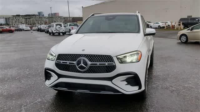 new 2025 Mercedes-Benz GLE 450 car, priced at $80,845