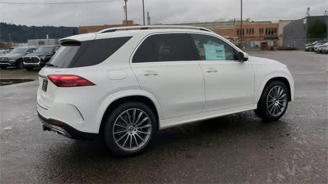 new 2025 Mercedes-Benz GLE 450 car, priced at $80,845