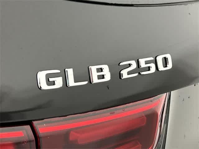 new 2024 Mercedes-Benz GLB 250 car, priced at $49,542