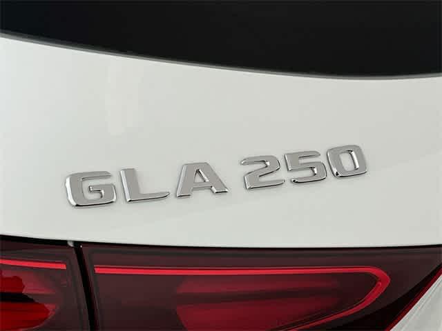 new 2025 Mercedes-Benz GLA 250 car, priced at $52,265