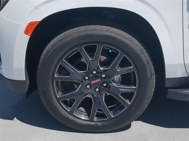 used 2023 GMC Yukon car, priced at $67,587