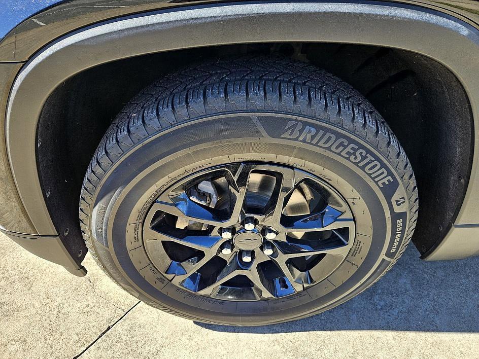 used 2019 Chevrolet Traverse car, priced at $18,421