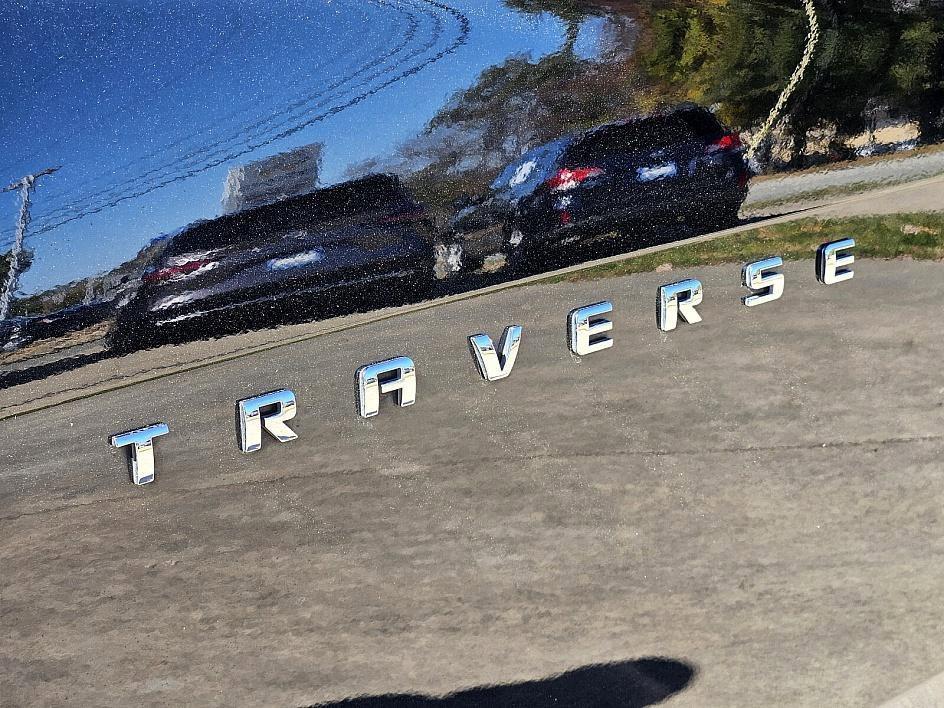 used 2019 Chevrolet Traverse car, priced at $18,421