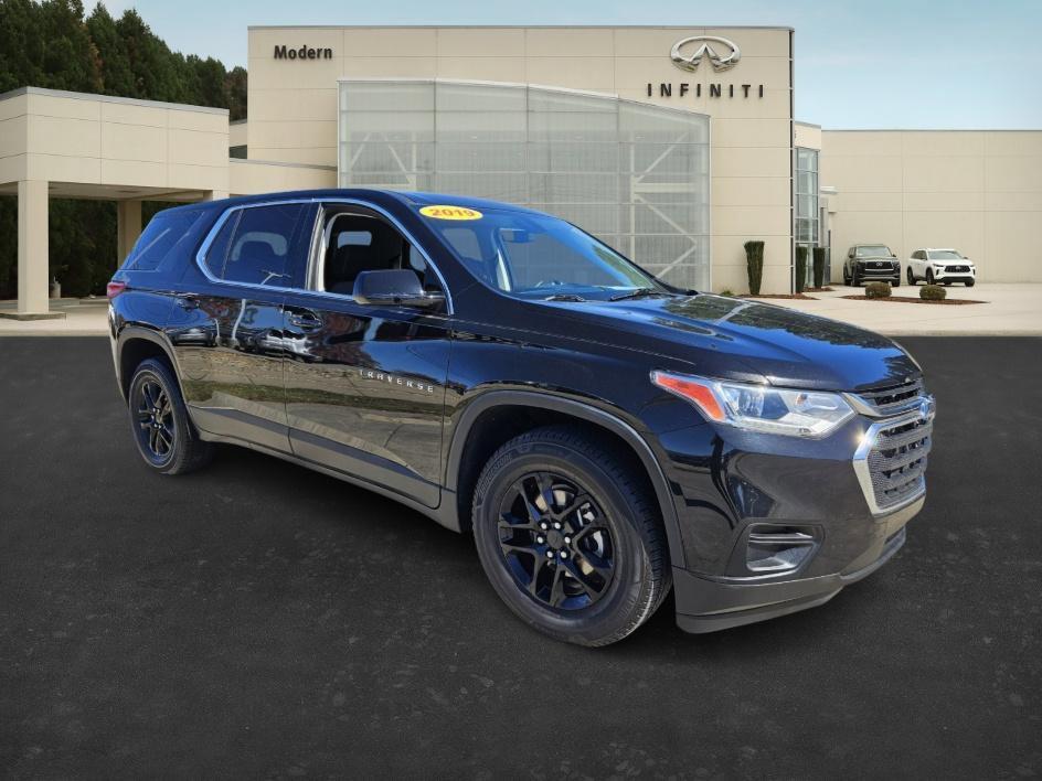 used 2019 Chevrolet Traverse car, priced at $18,421