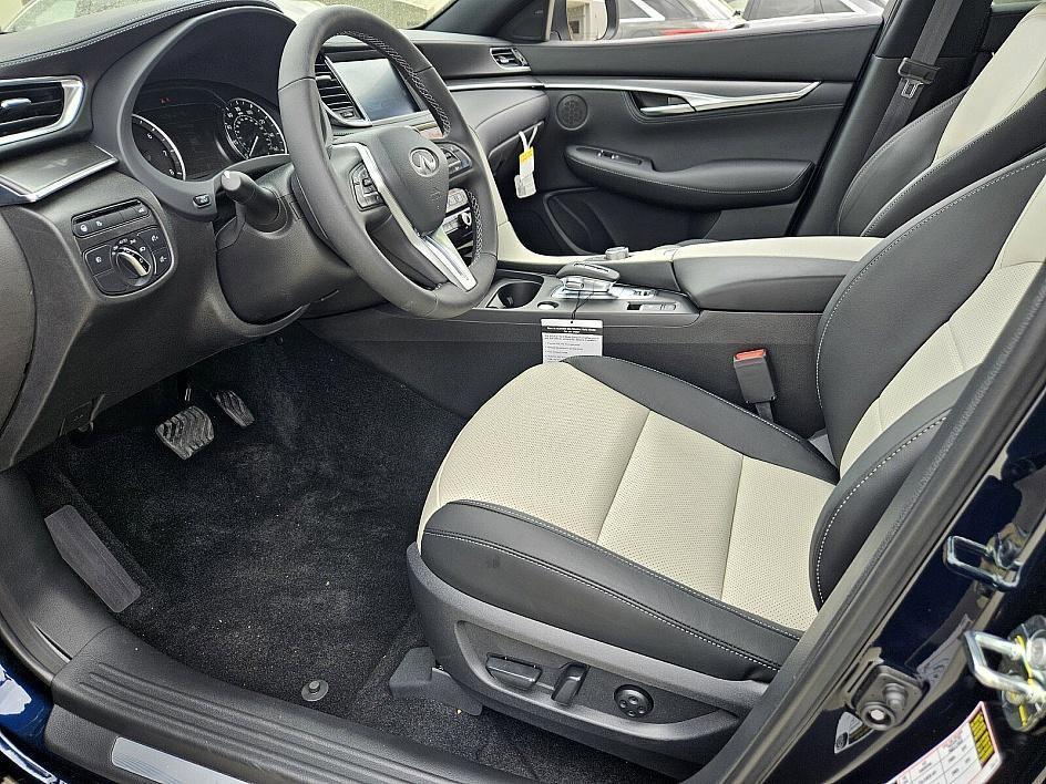 new 2025 INFINITI QX55 car, priced at $52,085
