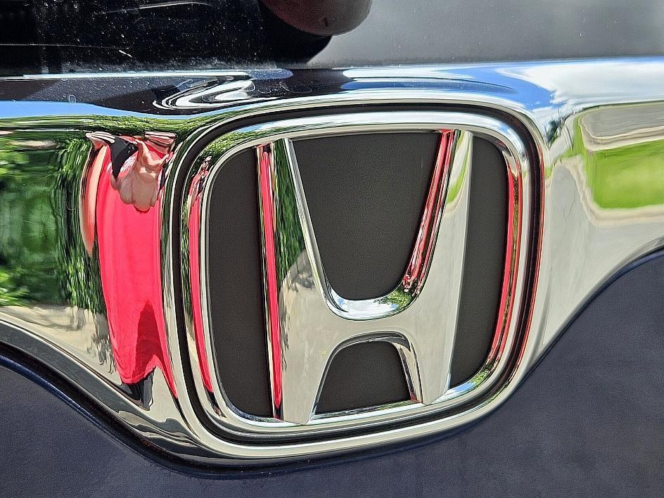 used 2018 Honda CR-V car, priced at $24,807