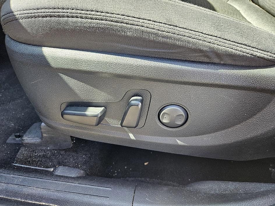 used 2023 Hyundai Santa Fe car, priced at $21,047