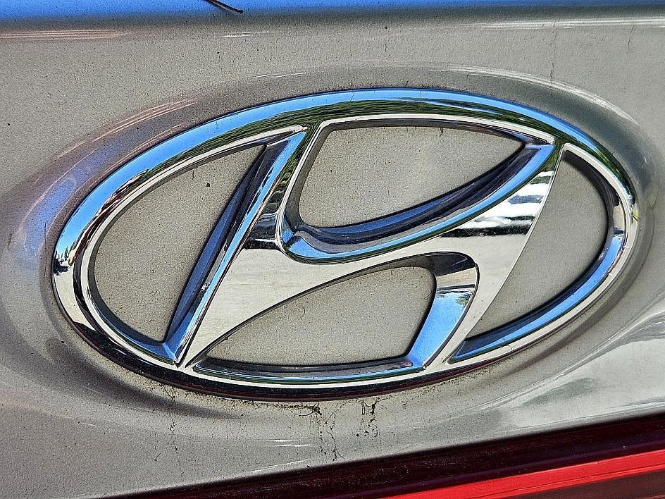 used 2023 Hyundai Santa Fe car, priced at $21,047