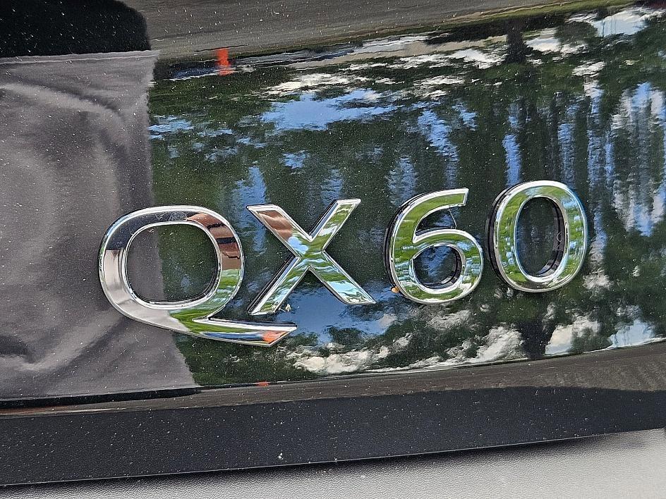 new 2025 INFINITI QX60 car, priced at $50,592