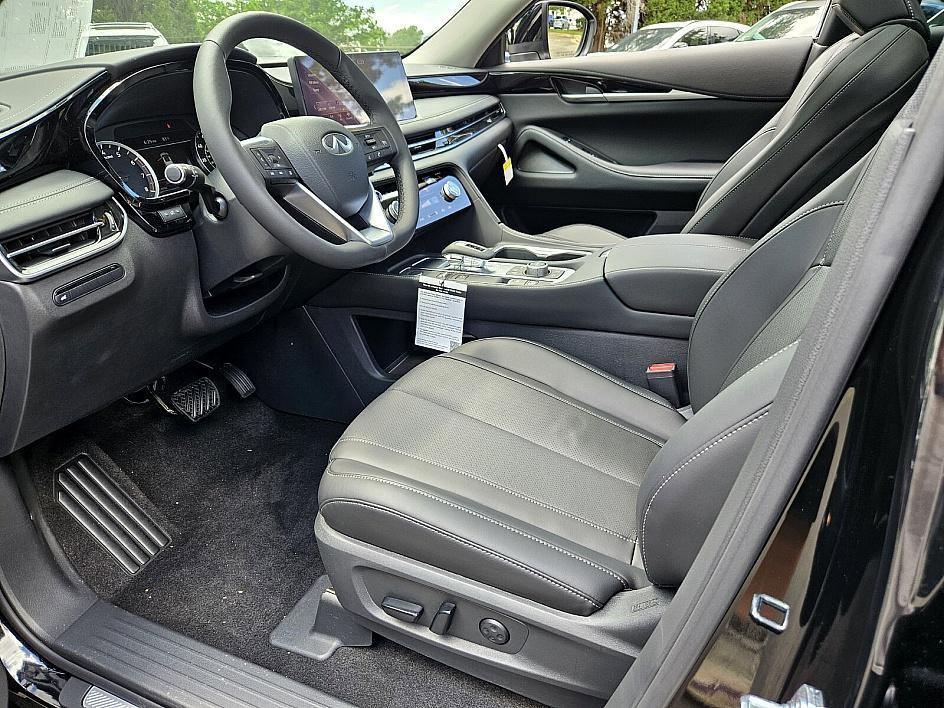 new 2025 INFINITI QX60 car, priced at $50,592