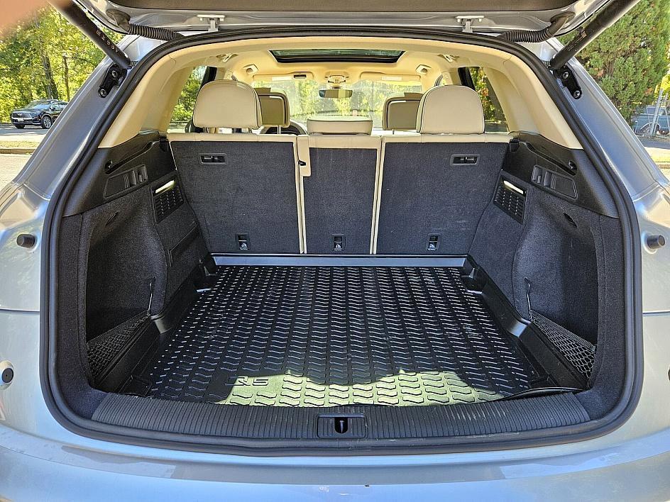 used 2024 Audi Q5 car, priced at $35,910