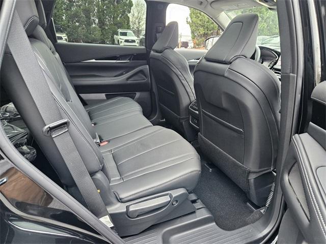 new 2025 INFINITI QX60 car, priced at $53,070