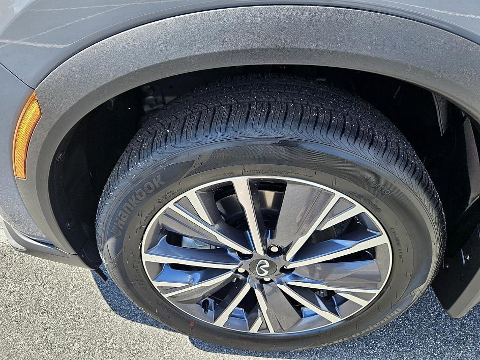 new 2026 INFINITI QX60 car, priced at $55,750
