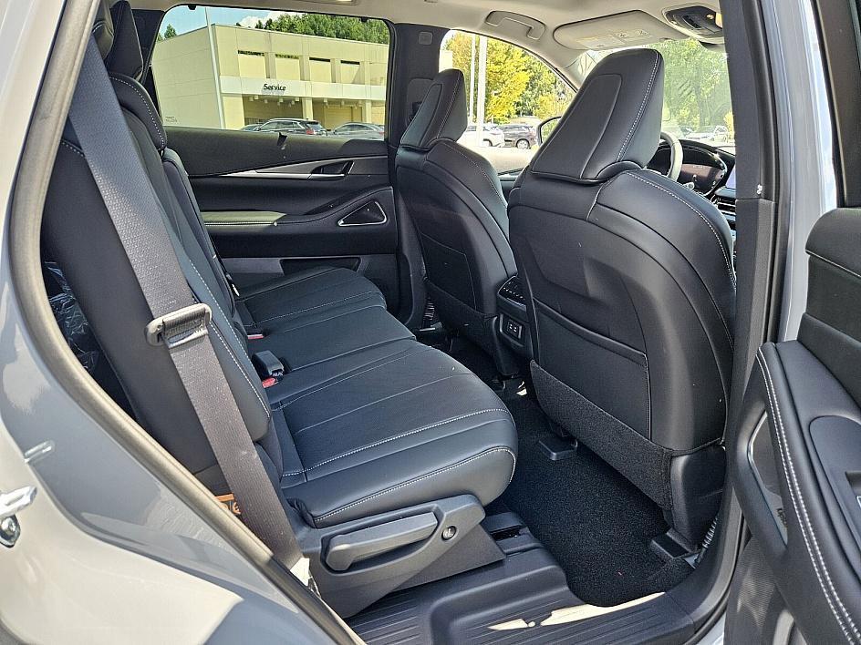 new 2026 INFINITI QX60 car, priced at $55,750