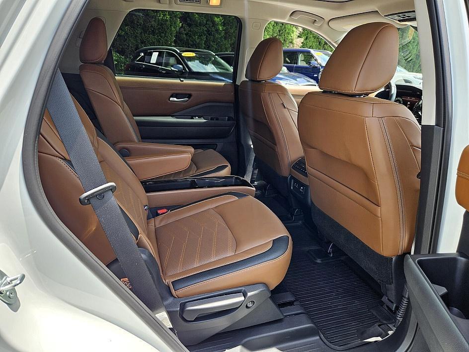 used 2023 Nissan Pathfinder car, priced at $38,999