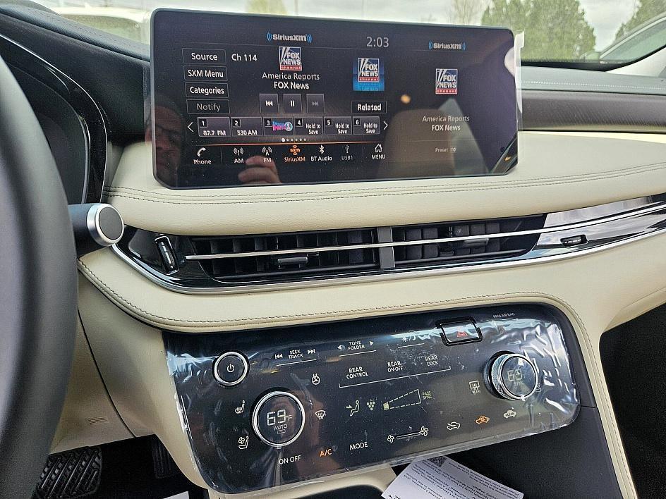 new 2025 INFINITI QX60 car, priced at $66,000