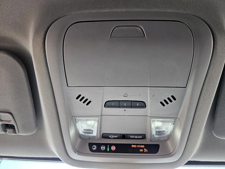 used 2023 GMC Acadia car, priced at $26,900