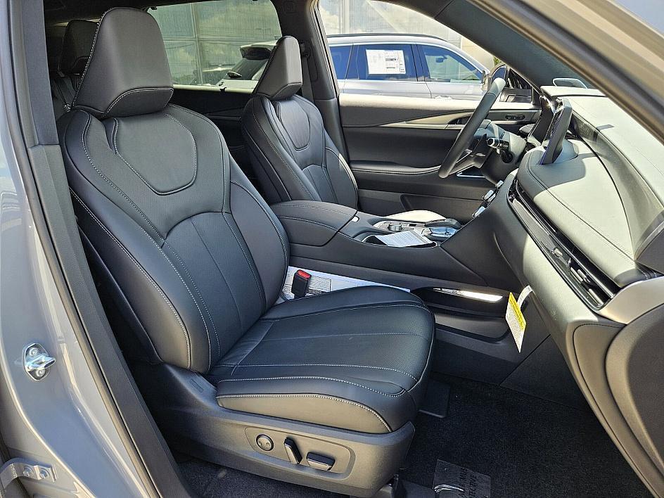 new 2025 INFINITI QX60 car, priced at $61,622
