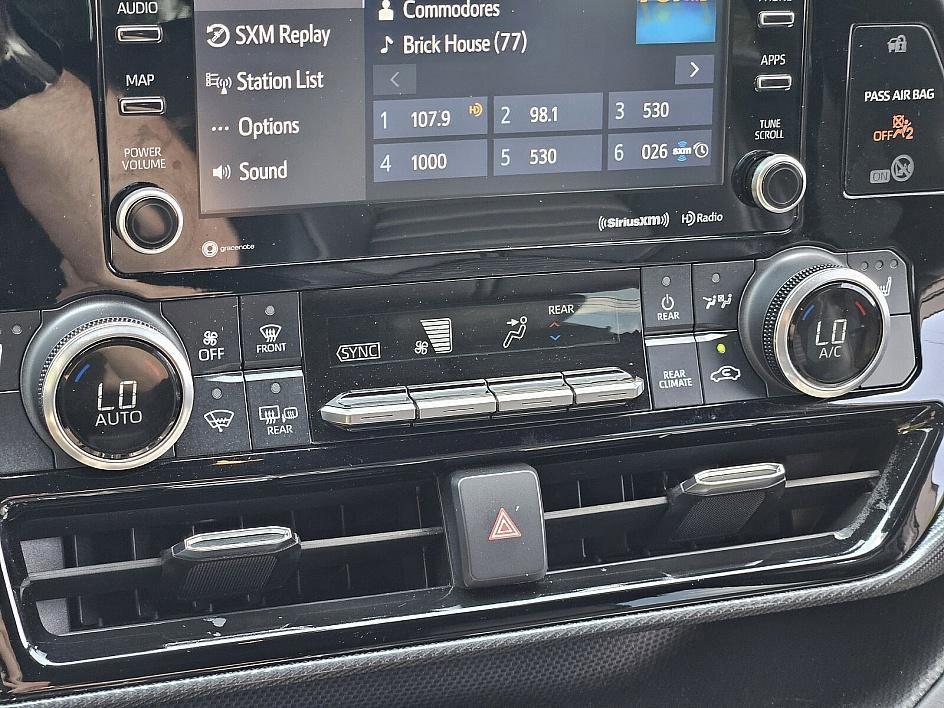 used 2022 Toyota Highlander car, priced at $35,500
