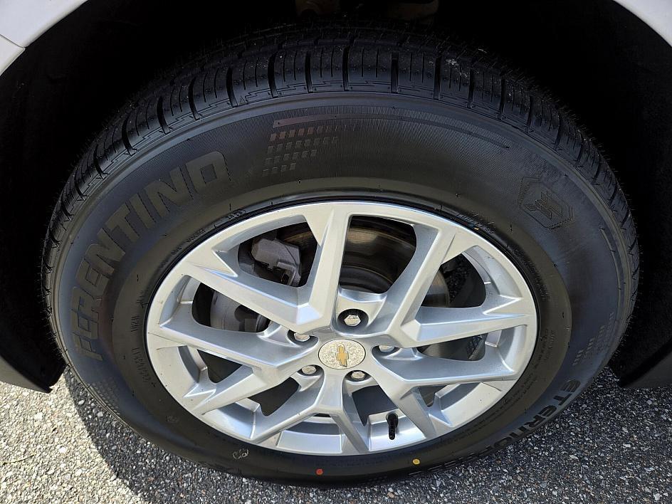 used 2022 Chevrolet Equinox car, priced at $18,230