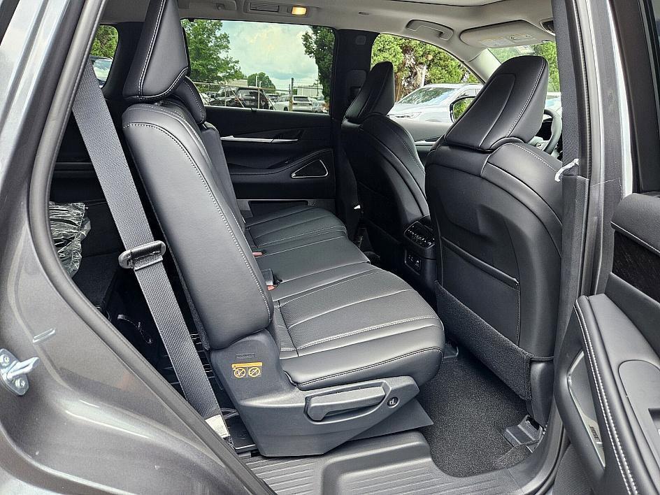 new 2025 INFINITI QX60 car, priced at $66,205