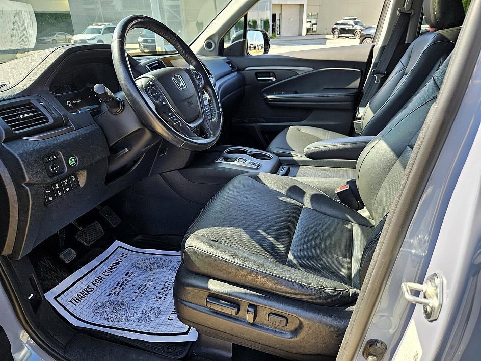 used 2022 Honda Ridgeline car, priced at $32,900