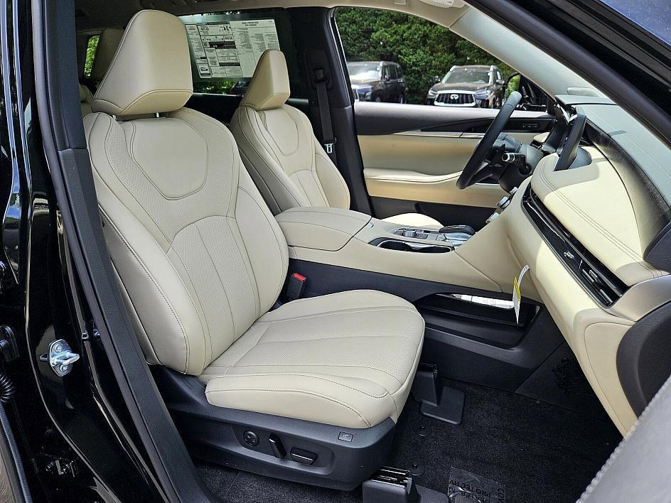 new 2025 INFINITI QX60 car, priced at $65,012