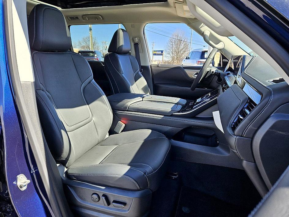 new 2025 INFINITI QX80 car, priced at $85,325