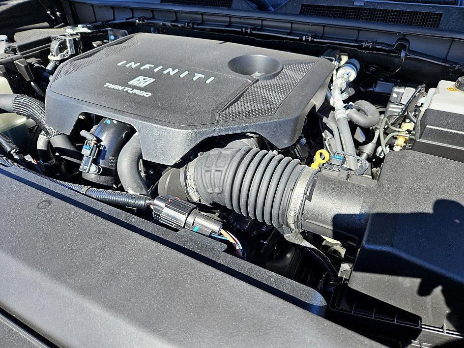 new 2025 INFINITI QX80 car, priced at $85,325