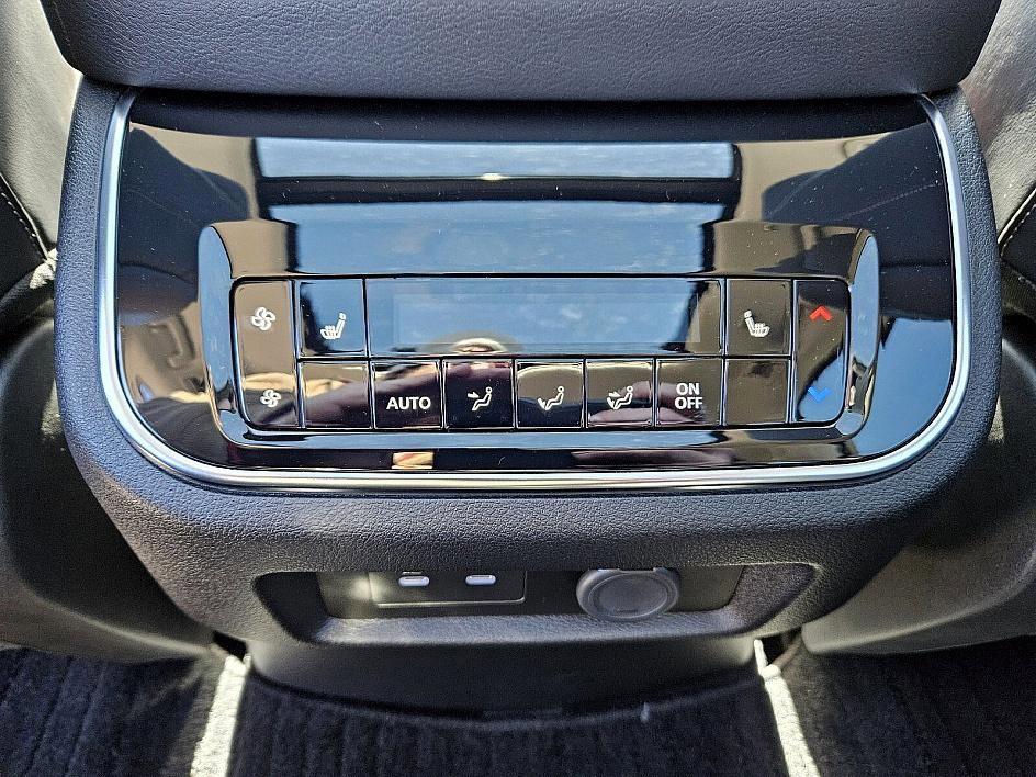 new 2025 INFINITI QX80 car, priced at $85,325