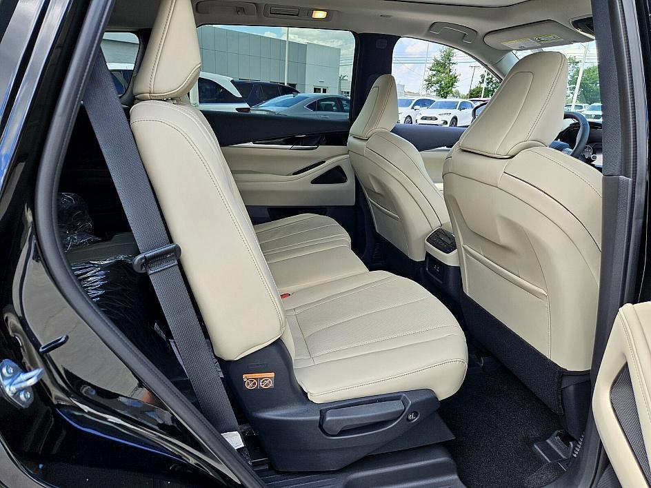 new 2025 INFINITI QX60 car, priced at $50,592