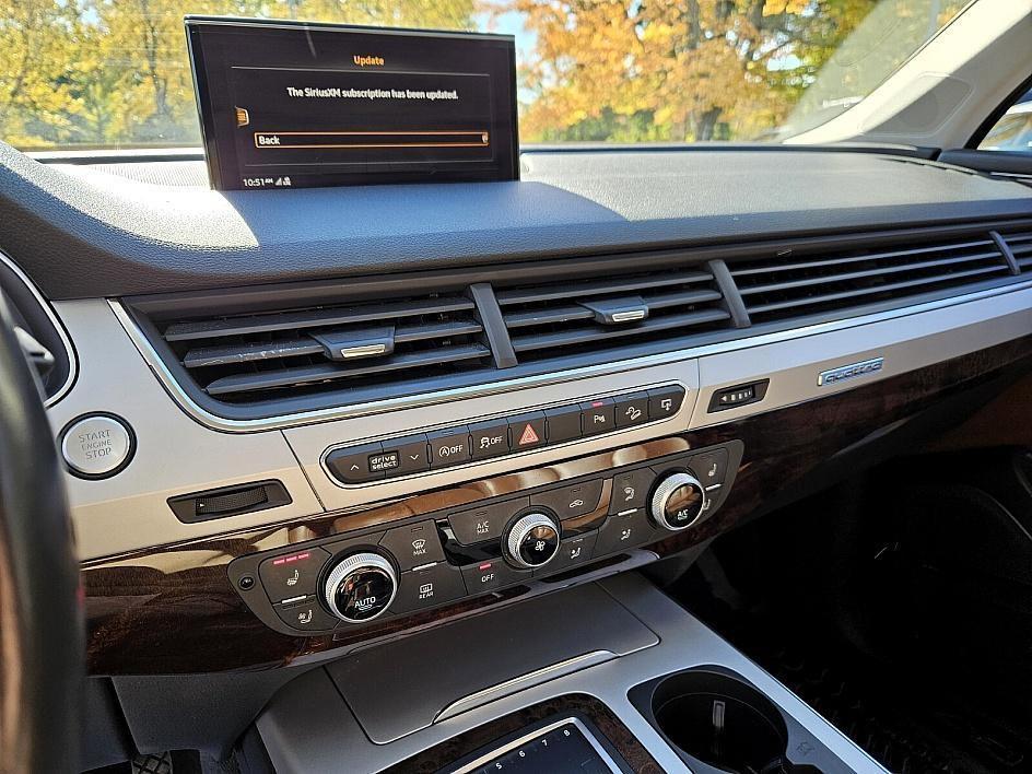used 2017 Audi Q7 car, priced at $14,400