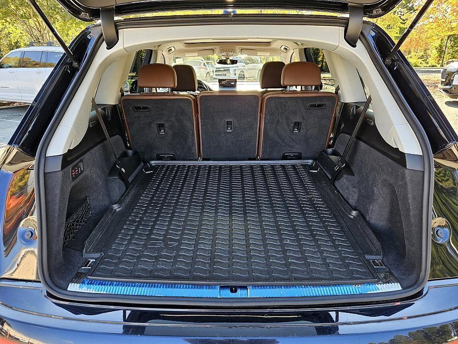 used 2017 Audi Q7 car, priced at $14,400