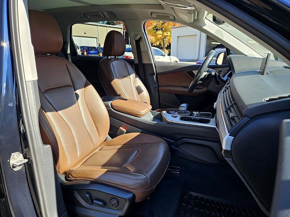 used 2017 Audi Q7 car, priced at $14,400