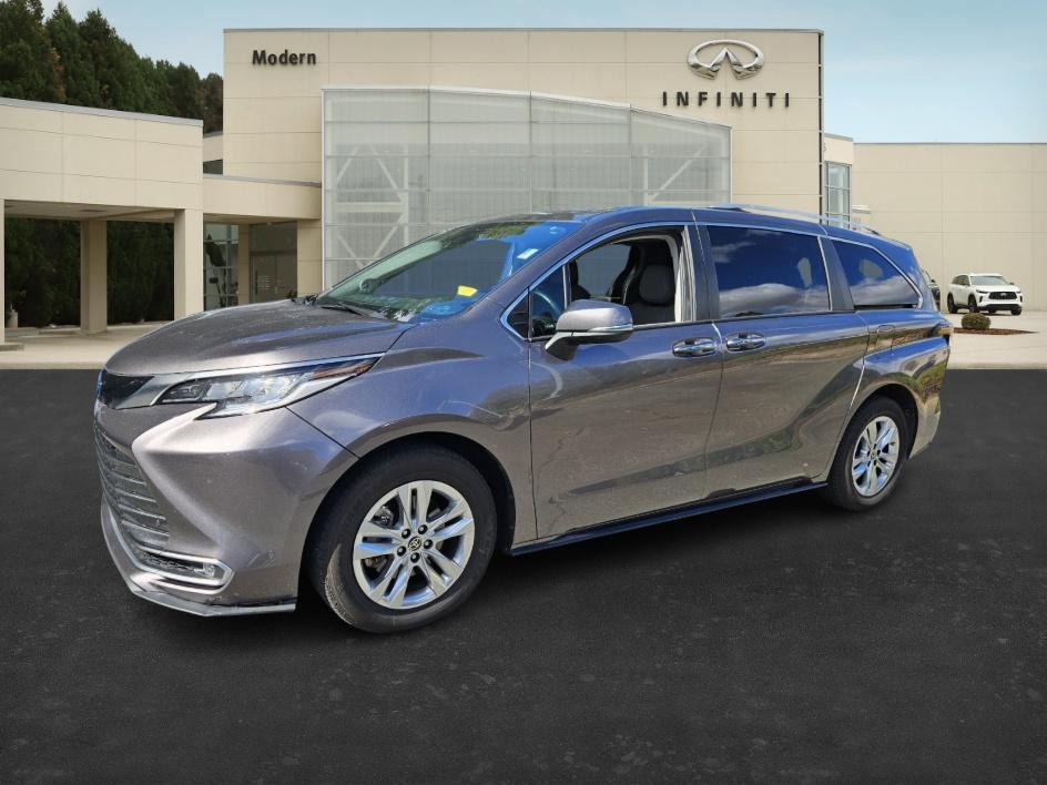 used 2022 Toyota Sienna car, priced at $34,893