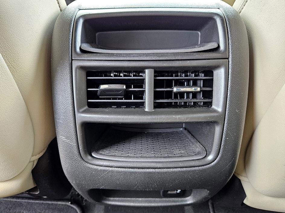 used 2017 Cadillac XT5 car, priced at $17,899