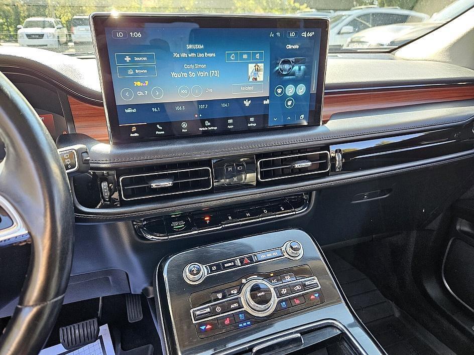 used 2022 Lincoln Nautilus car, priced at $32,879