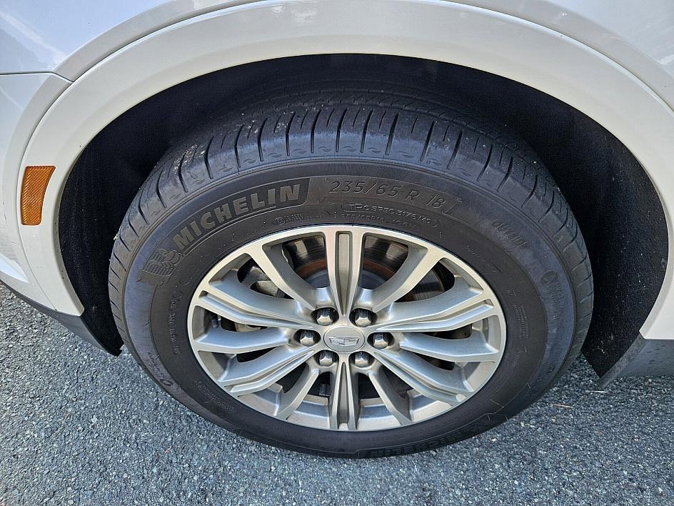 used 2018 Cadillac XT5 car, priced at $18,203