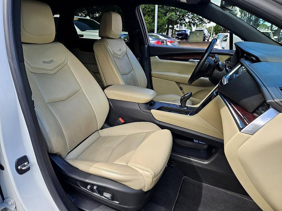 used 2018 Cadillac XT5 car, priced at $18,203
