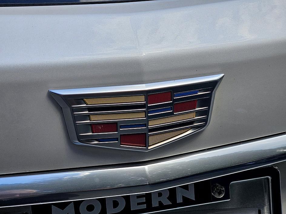 used 2018 Cadillac XT5 car, priced at $18,203