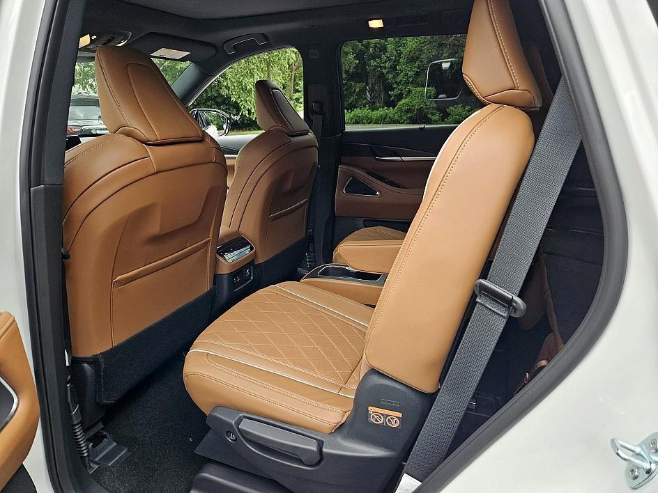 new 2025 INFINITI QX60 car, priced at $69,037
