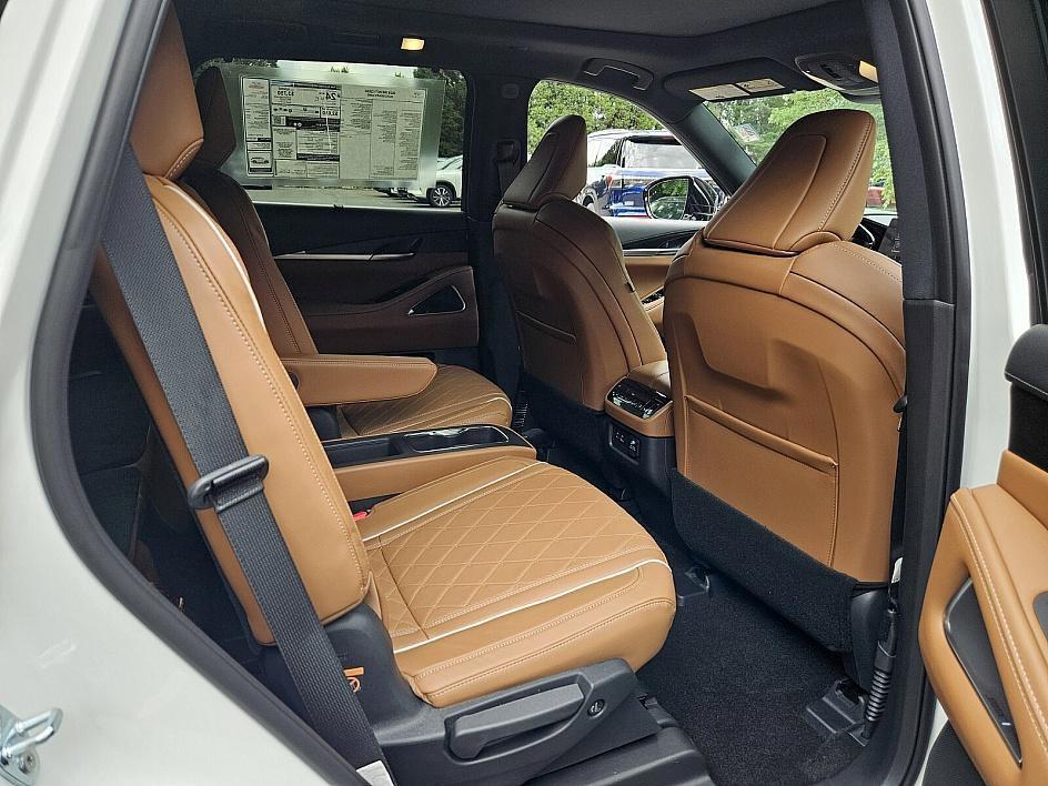 new 2025 INFINITI QX60 car, priced at $69,037