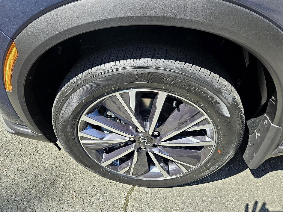 new 2026 INFINITI QX60 car, priced at $55,185