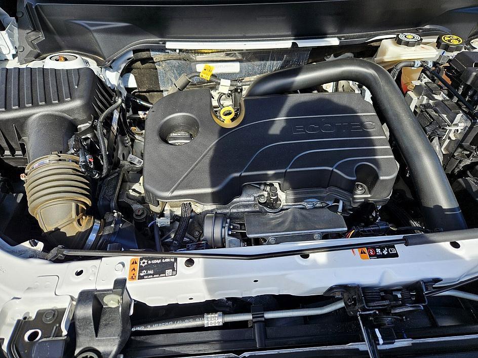 used 2023 Chevrolet Equinox car, priced at $19,681