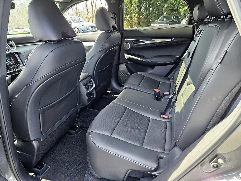 new 2025 INFINITI QX55 car, priced at $59,452